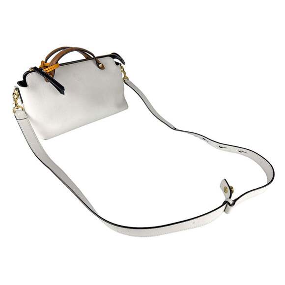 FENDI Brown Leather Shoulder Bag - Picture 12 of 15